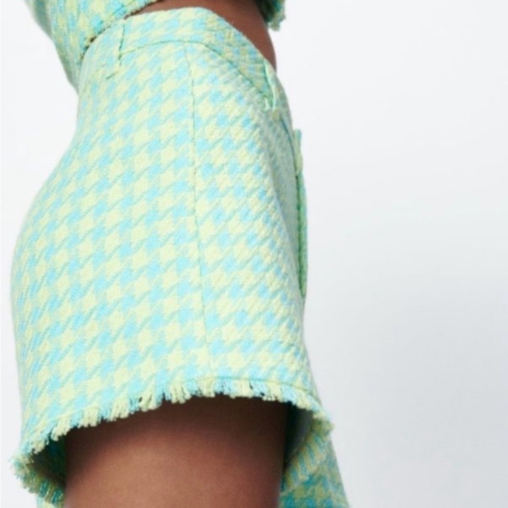 ZARA Tweed Stylish Houndstooth Short in Blue‎ and Green Size Med- B2 - Picture 2 of 5